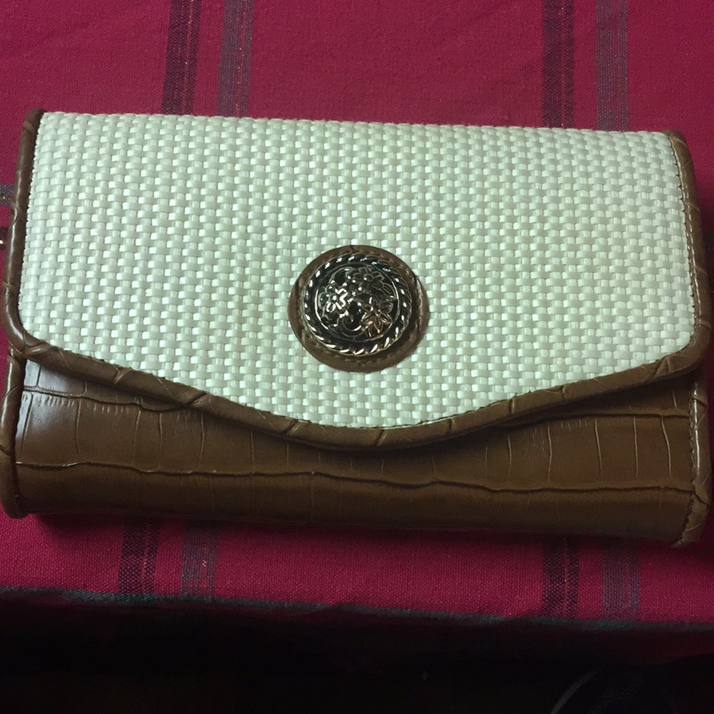 🎉Bueno faux alligator print wallet/clutch🎉